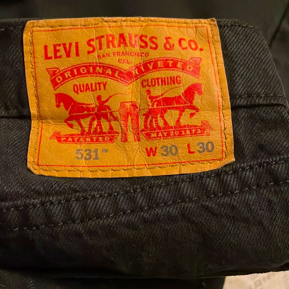 Men’s 30/30 Black Levi Denim